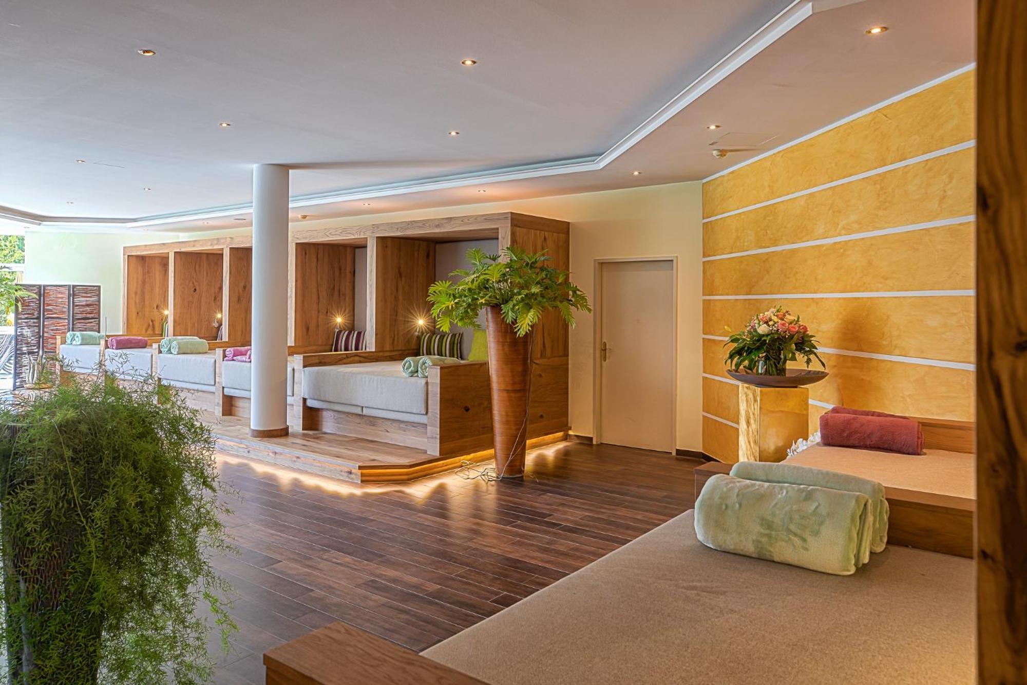 Parkhotel Bad Schallerbach Exteriör bild